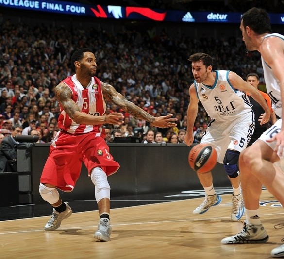 两三杆的执 两三杆的执